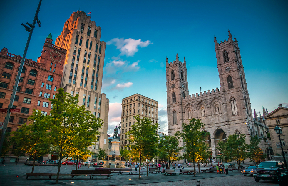 Seeing Montréal in a day: Place d’Armes