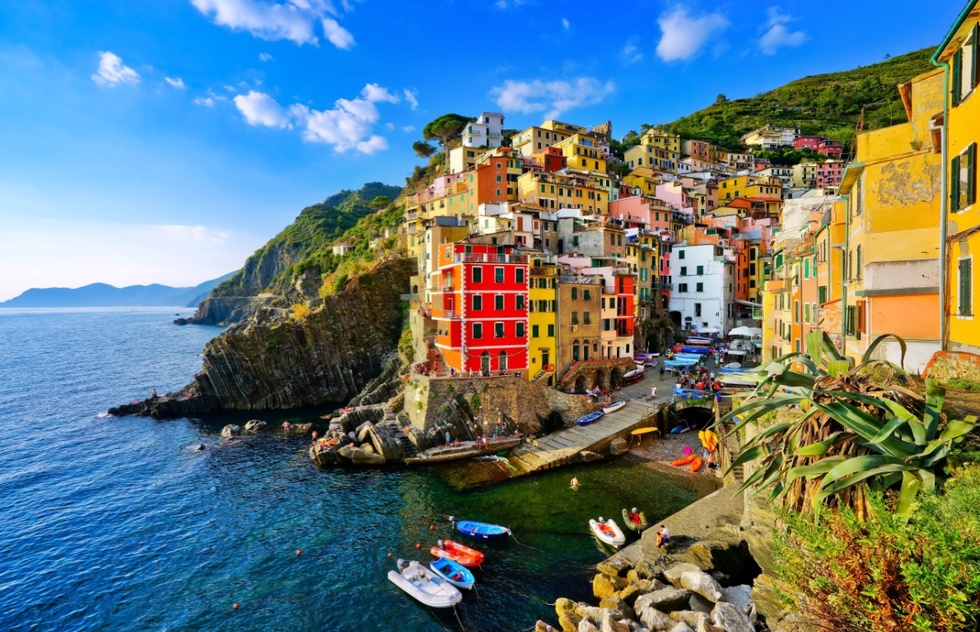 A Cinque Terre Trail Famed for Romance Reopens After More Than a Decade | Frommer's